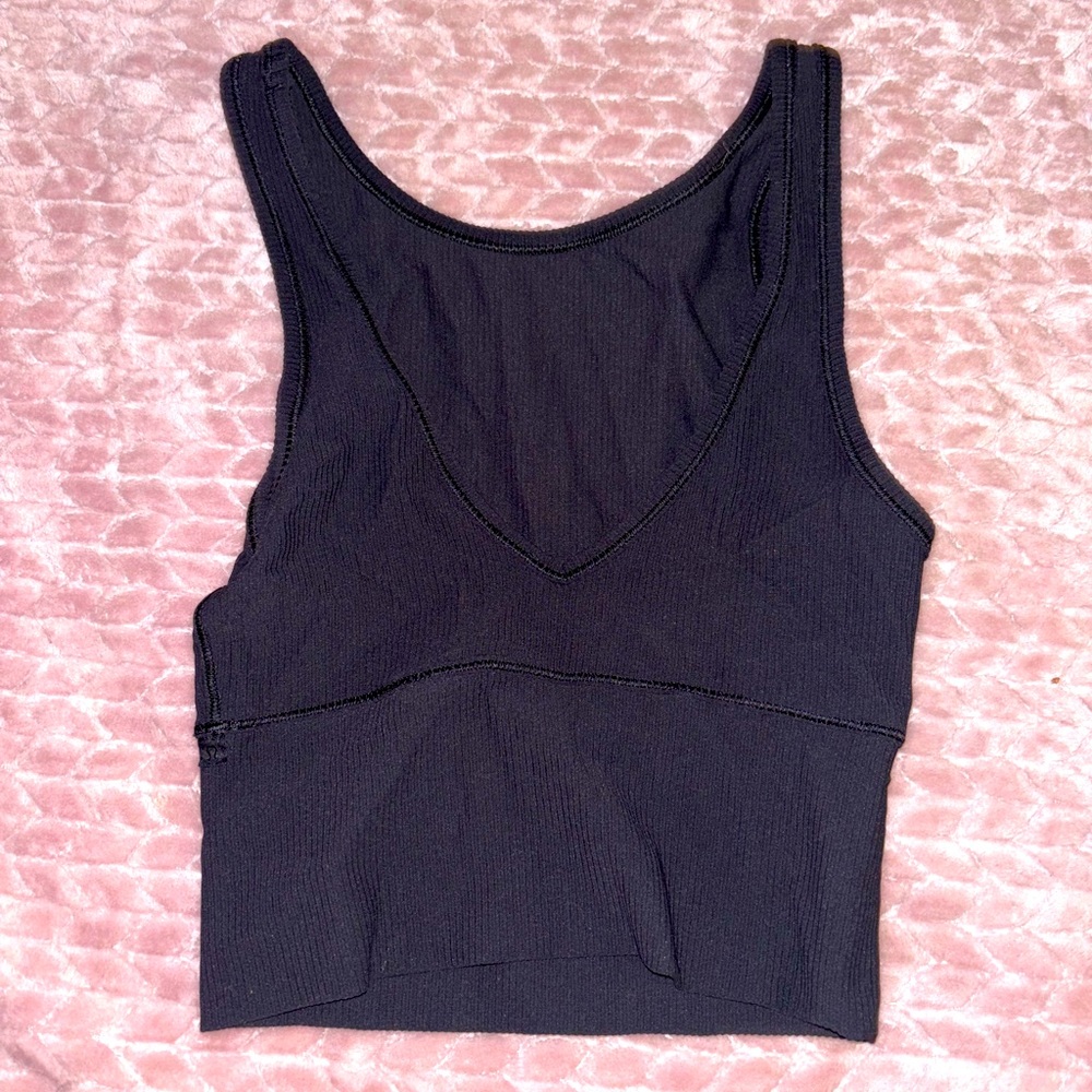 Black Lululemon Power Pivot Tank
